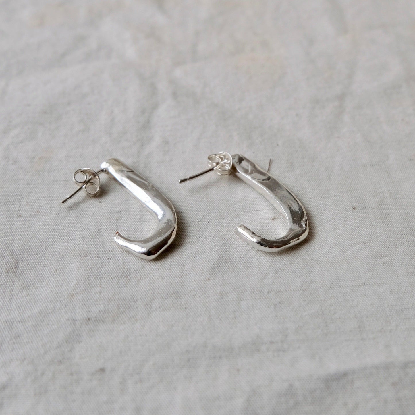 Hook stud earirngs