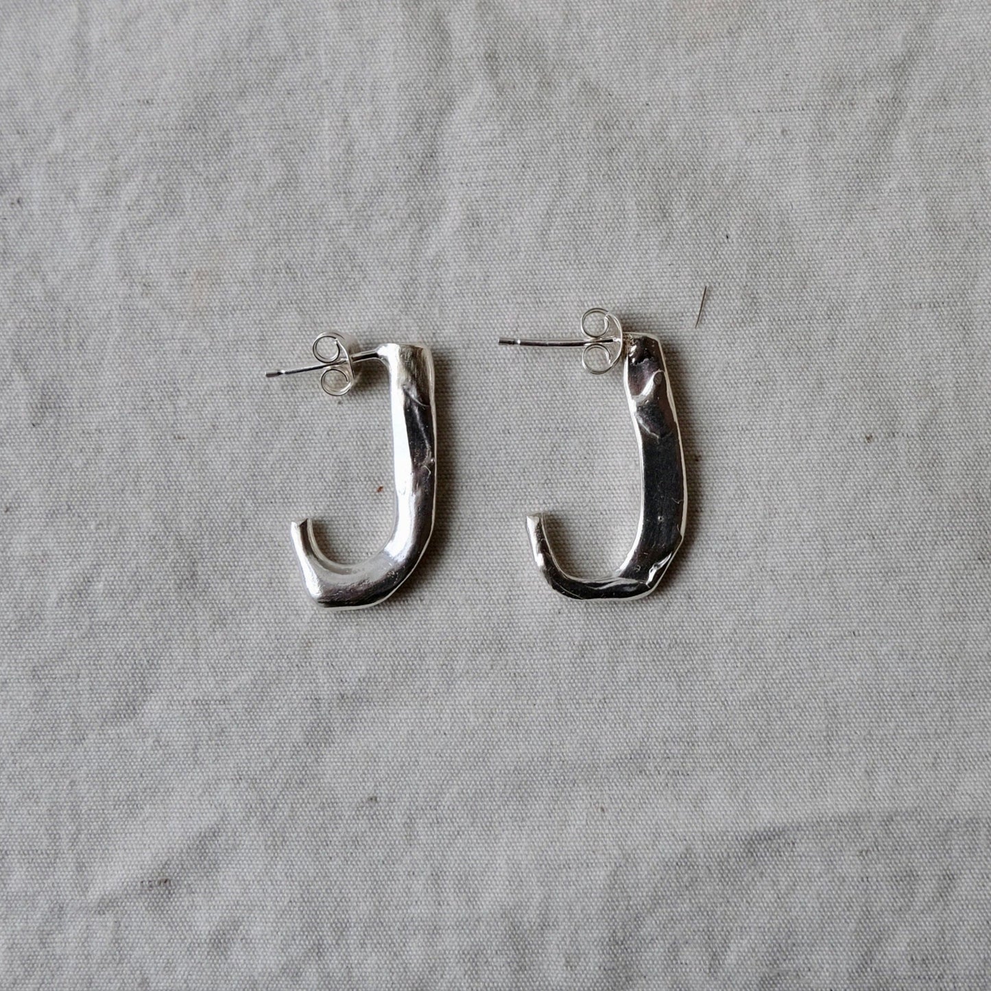 Hook stud earirngs