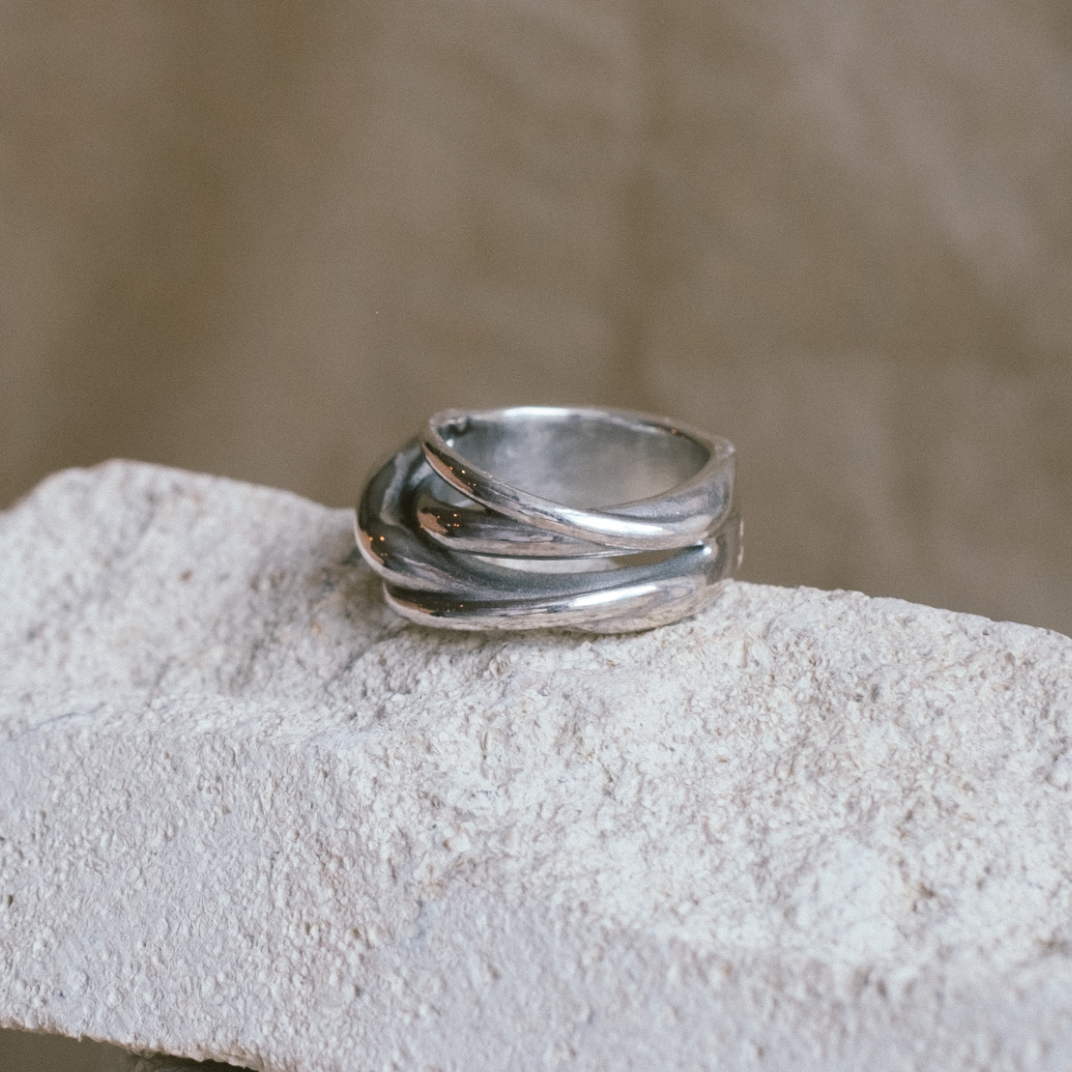 ley line ring