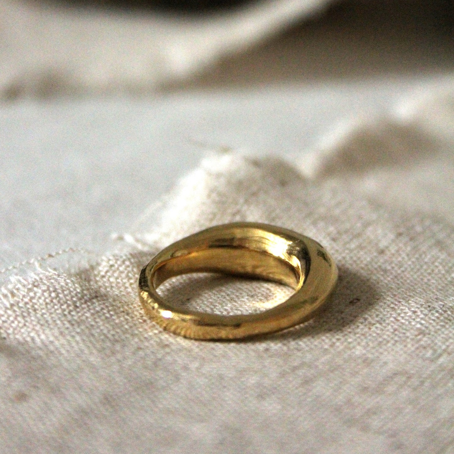 Recycled gold wedding bad