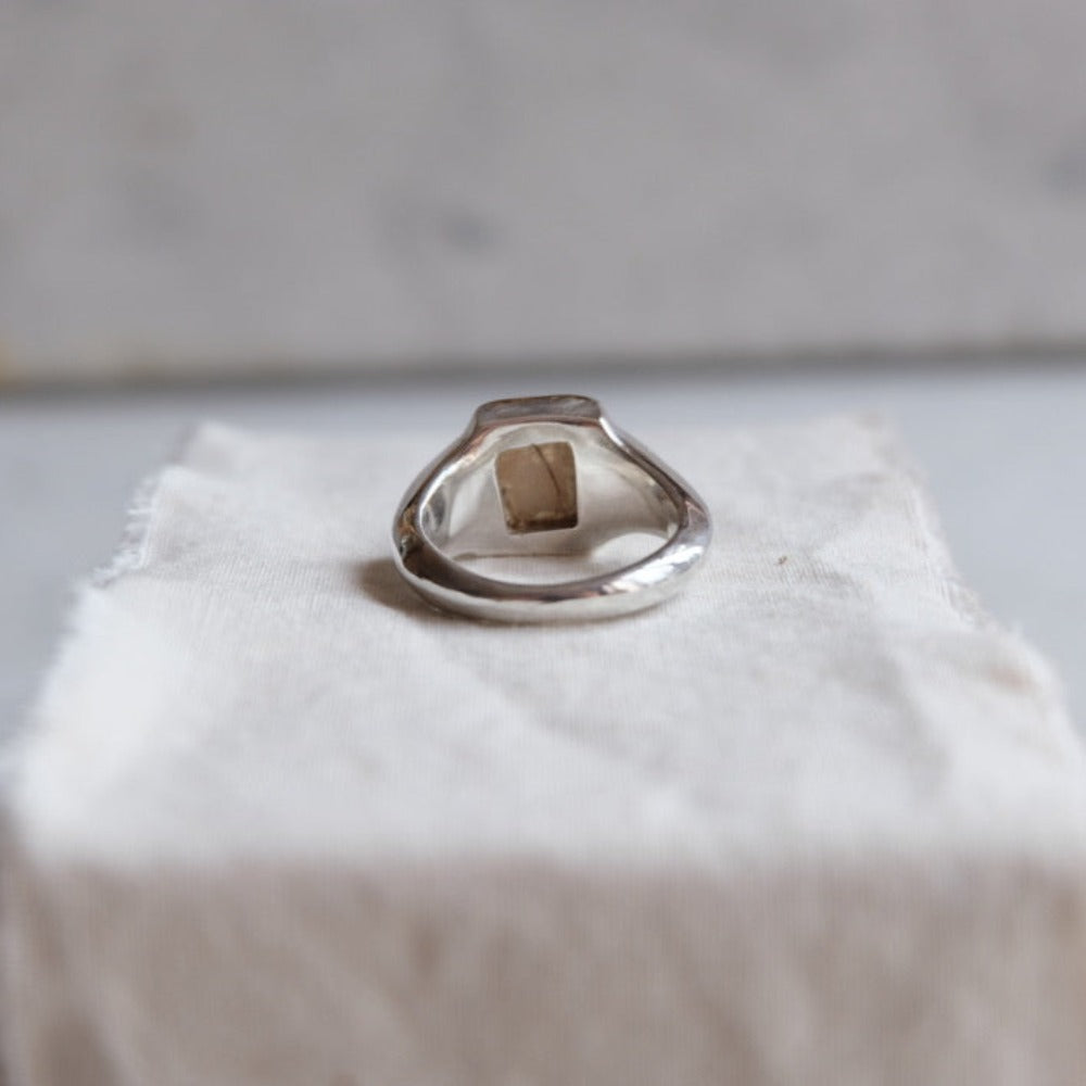 custom made sigent ring