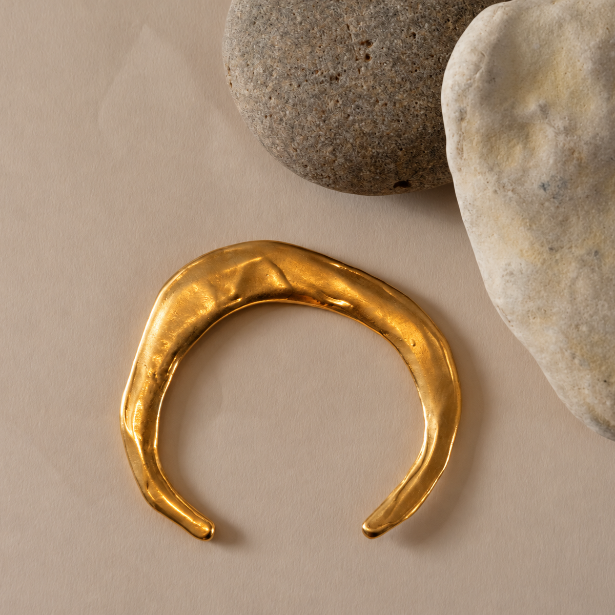 The Pebble Orbit Bangle 3