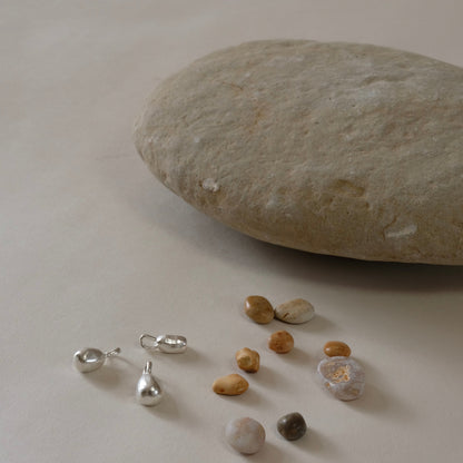 The Pebble Cairn Necklace