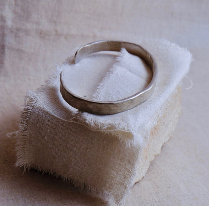 Mens Silver bangle