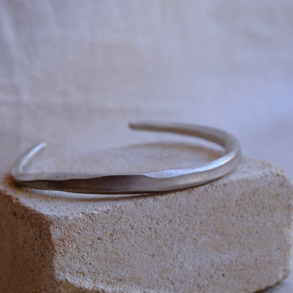 Mens organic silver bangle