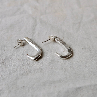 Hook stud earirngs