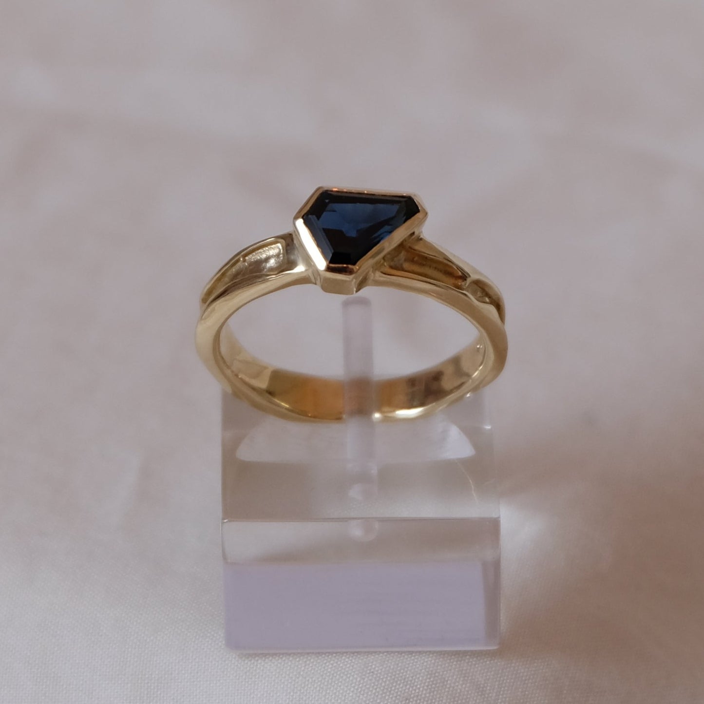 Ethical Sapphire and 9ct gold ring