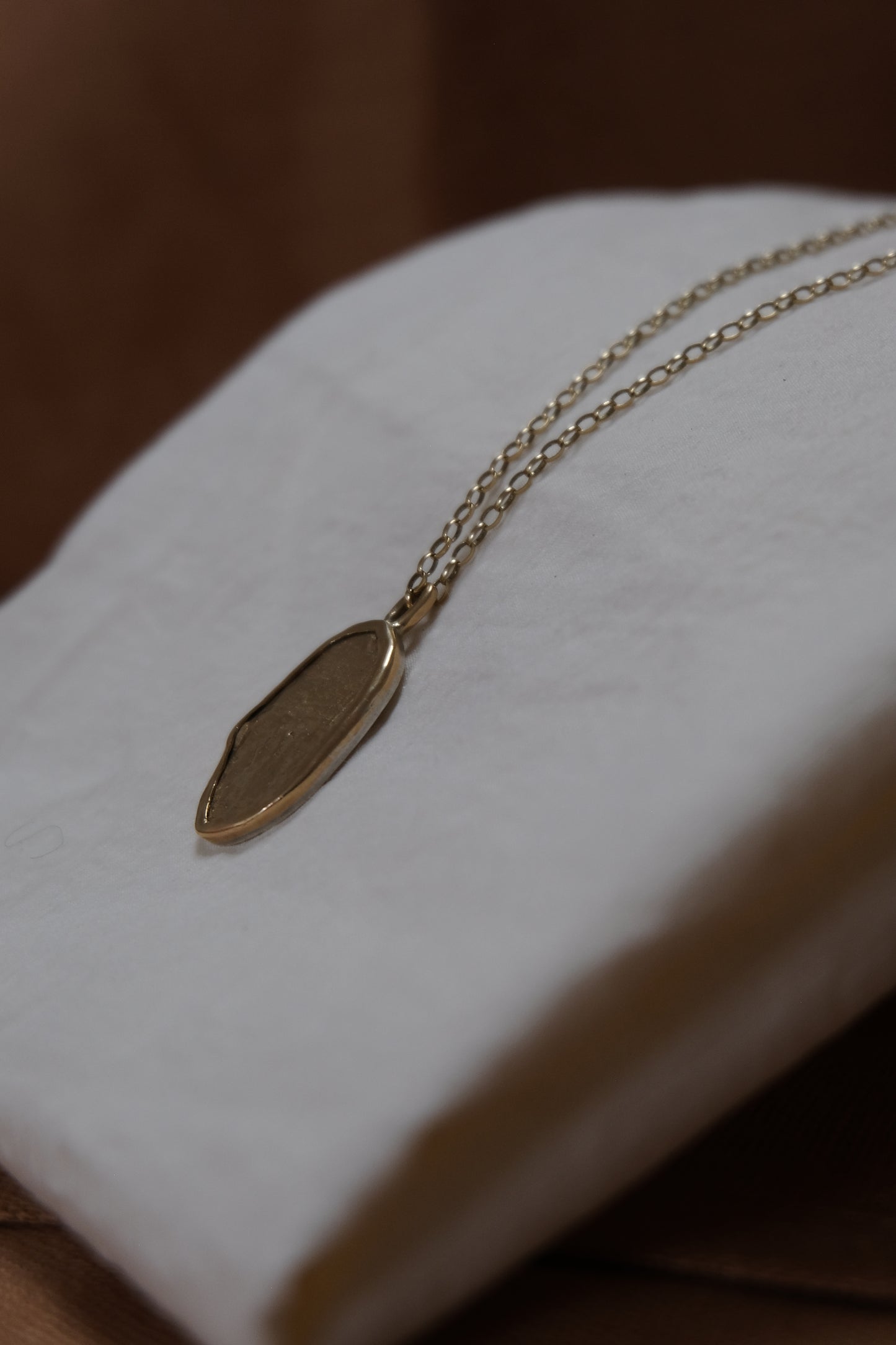 Rock 'mirror' Gold necklace