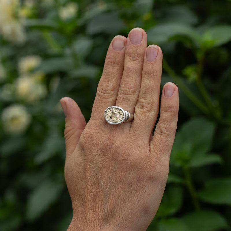 Ancient-Inspired Gold & Silver Rock Textured Ring with Ocean Diamonds