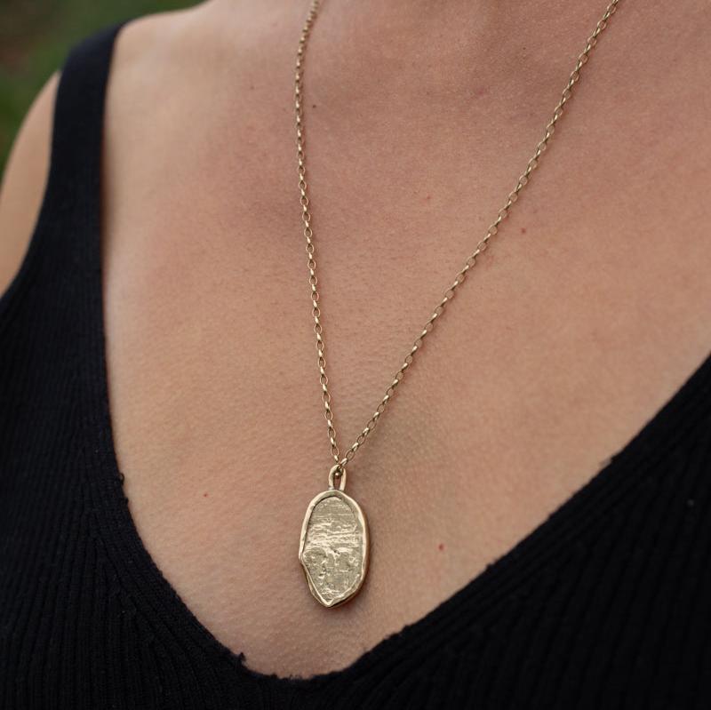 Rock 'mirror' Gold necklace