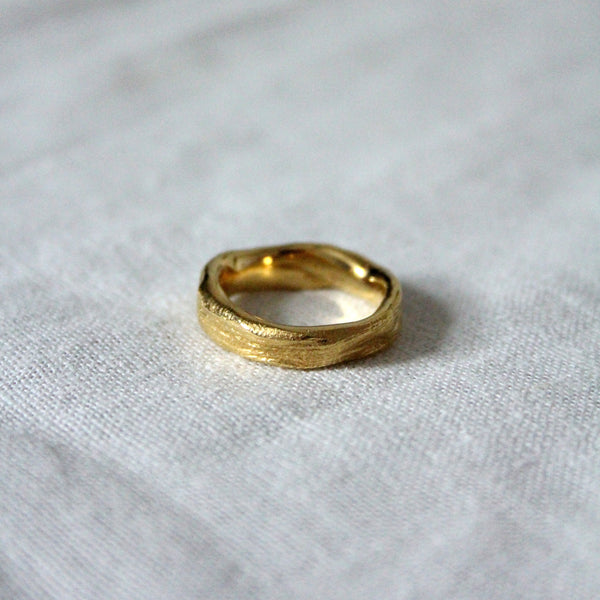 the ultimate ethical wedding ring