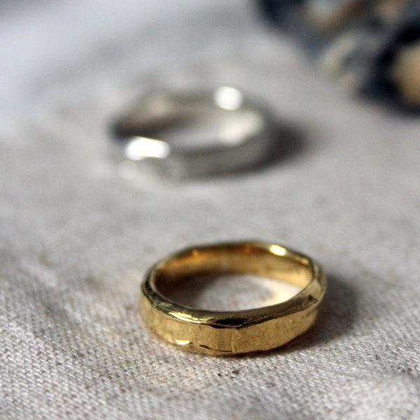 ethical wedding ring for nature lovers