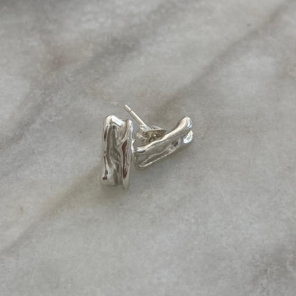 minimal eco conscious stud earring