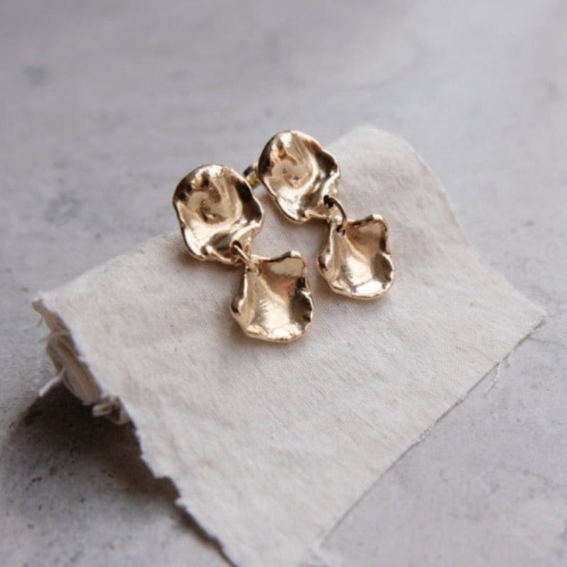 Sustainable gold drop earrings